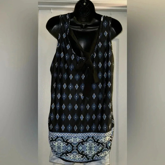 Lavish Plus Beautiful Tank Top - Picture 4 of 5